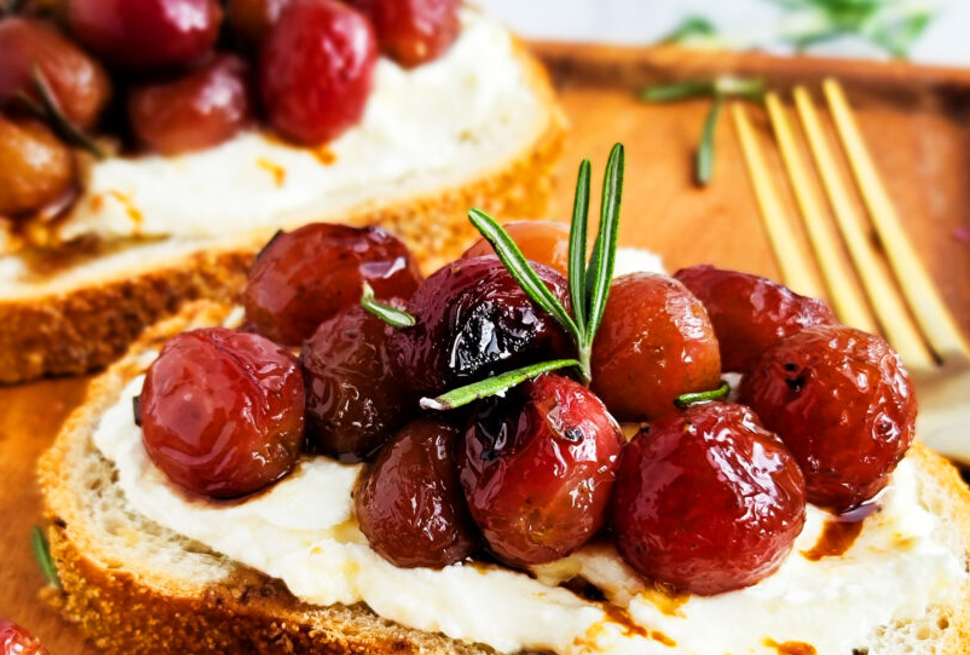 Grapes and feta recipe