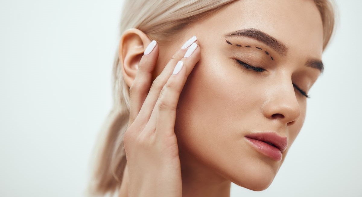 What are the different types of cosmetic eye surgery?